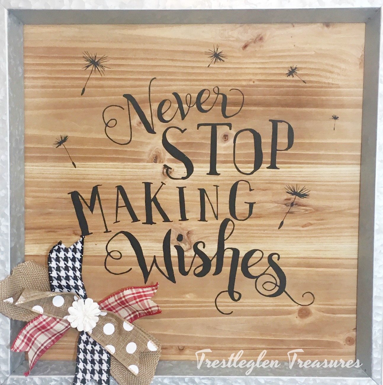 DIY Wood Signs With Chalk Couture - Fake Food Dispays|Book Fold Art
