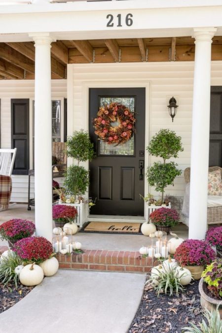 24 Fall Porch Decorating Ideas You'll Just Love - Fake Food Dispays ...